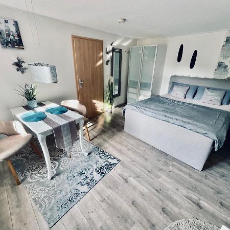 Wohnung Mit Charme, Netflix Rheinstetten Exteriér fotografie